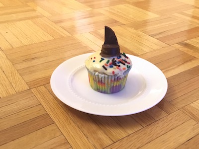 Fin Cupcake